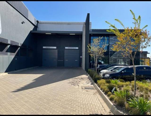 INDUSTRIAL PROPERTY TO RENT IN LOUWLARDIA